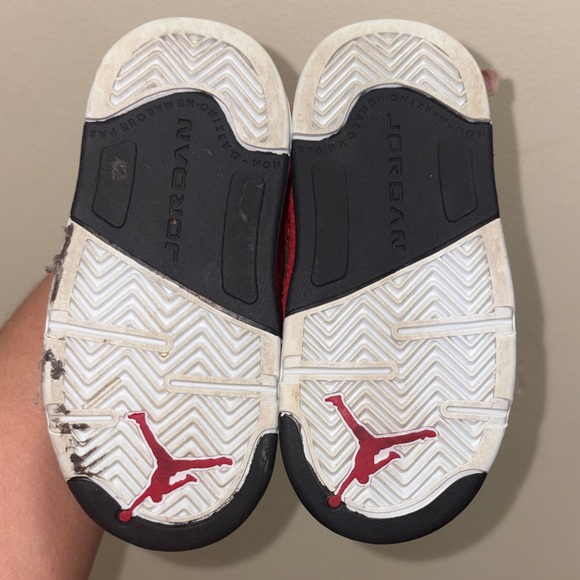 Jordan 5 Retro Raging Bull - Picture 4 of 4